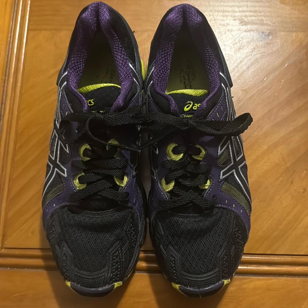 ASICS Gel Trail Sensor 5 Women’s size 9.5